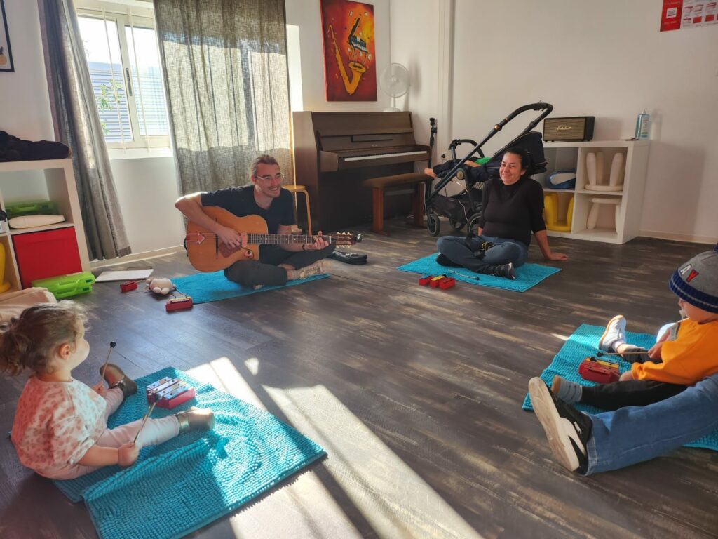 développement de l’enfant et musique – éveil musical 18 mois